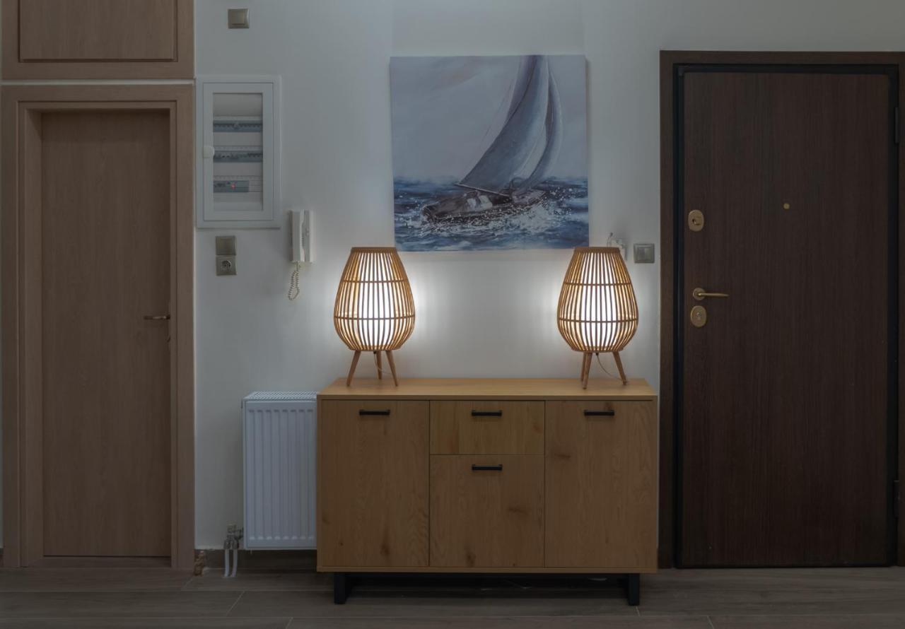 Max Blue Apartment, A Stay Like No Other بيرايوس المظهر الخارجي الصورة